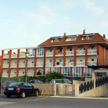 Hotel Torre Cristina Noja Eksteriør bilde