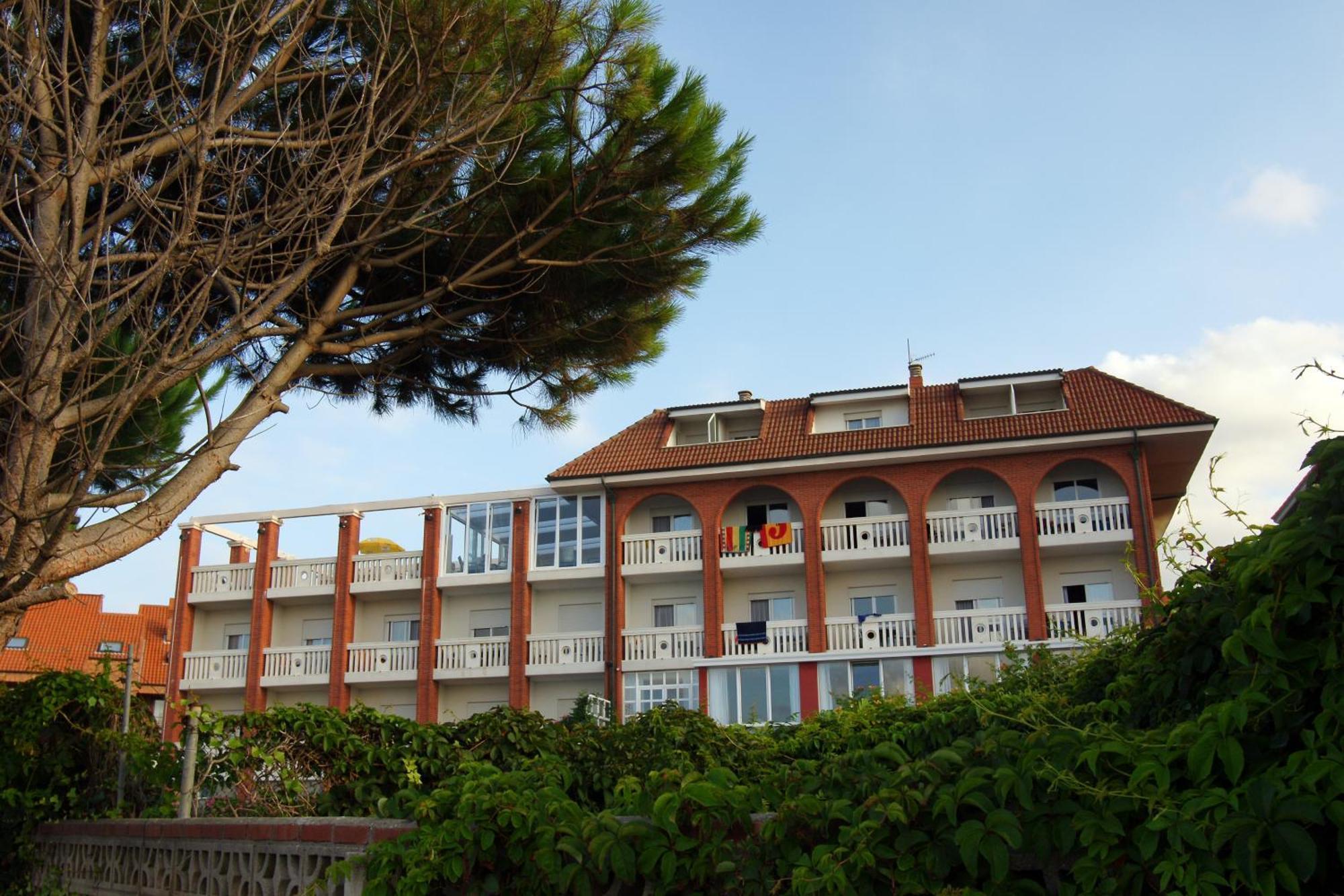 Hotel Torre Cristina Noja Eksteriør bilde