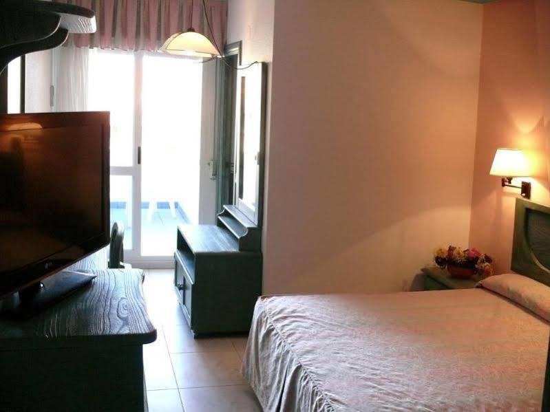 Hotel Torre Cristina Noja Eksteriør bilde