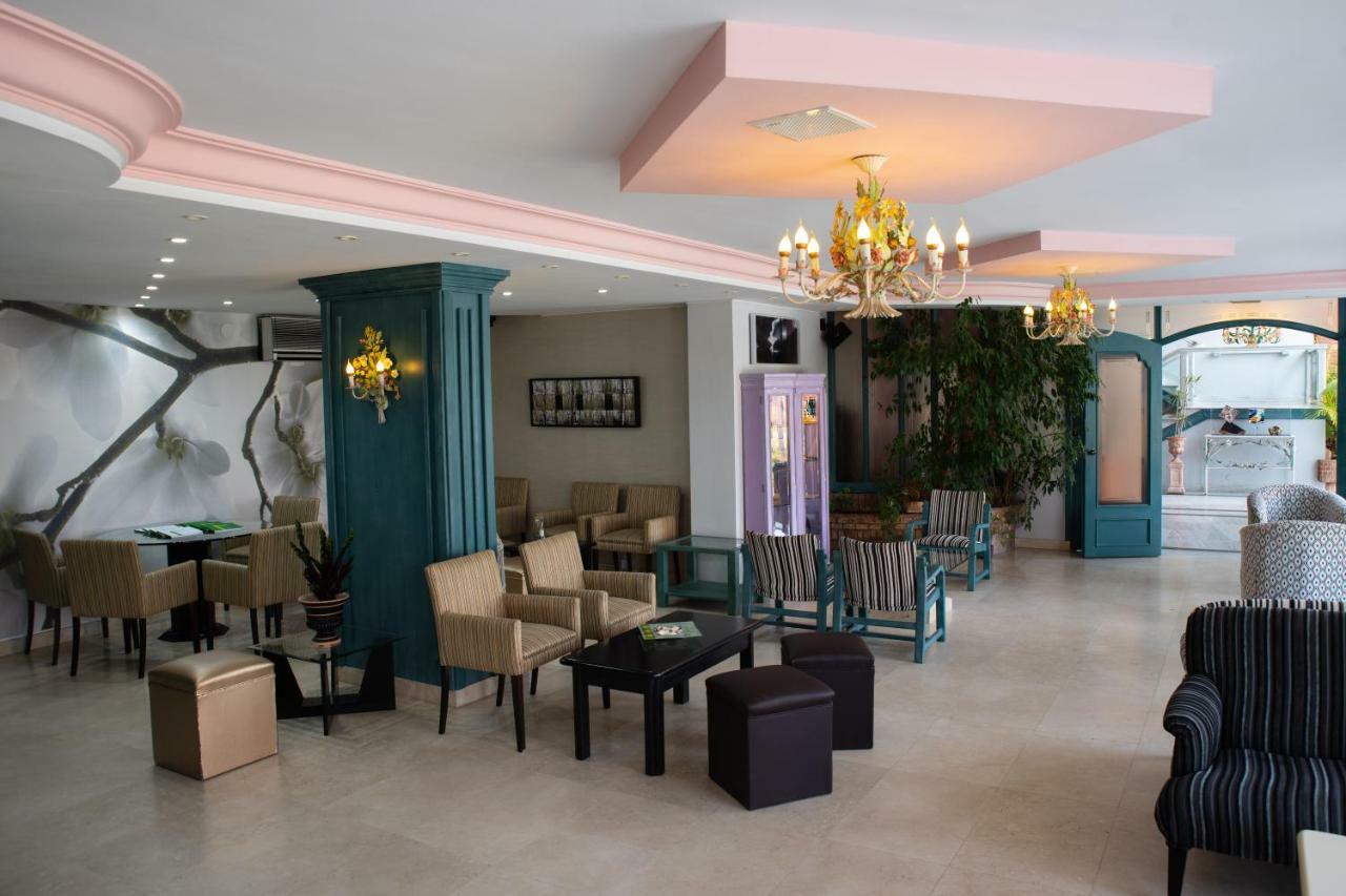 Hotel Torre Cristina Noja Eksteriør bilde